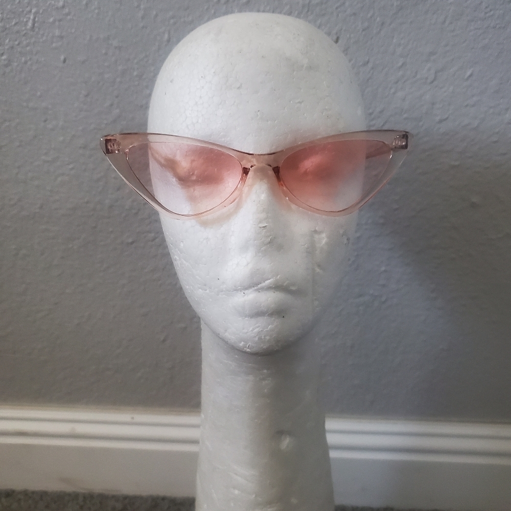 💚5/$25 CLEAR PINK RETRO CAT EYE SUNGLASSES UV Protection - Picture 4 of 4